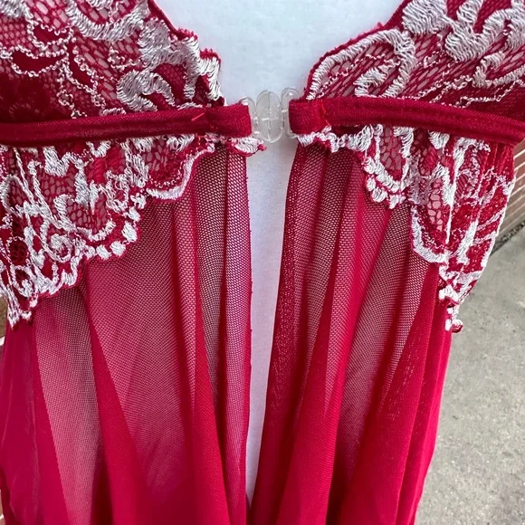 Mesh & Lace Lingerie - Picture 8 of 10